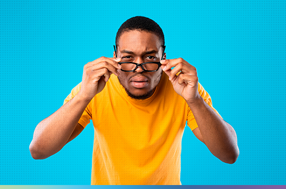 O que é Astigmatismo? Sintomas, Causas e Tratamento